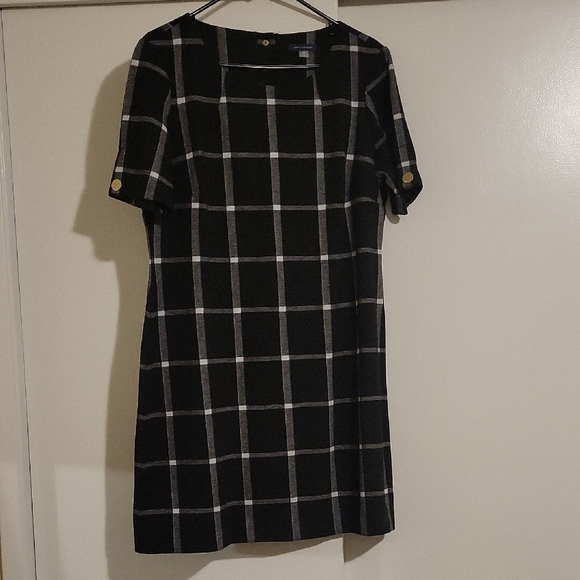 Tommy Hilfiger Dresses & Skirts - Tommy Hilfiger Black & White Checked Mini Dress — Size 16 (Shift)
